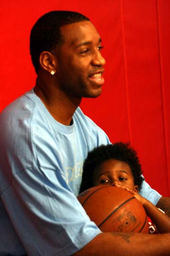 而广州男篮 而广州男篮